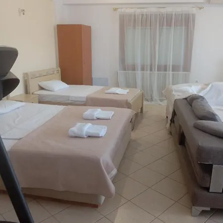 Sweet * بلاتامونيس